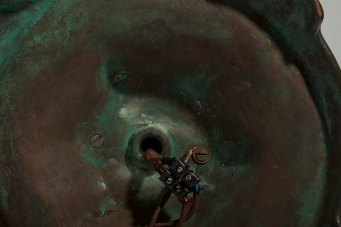 Tiffany Poinsetta Lamp